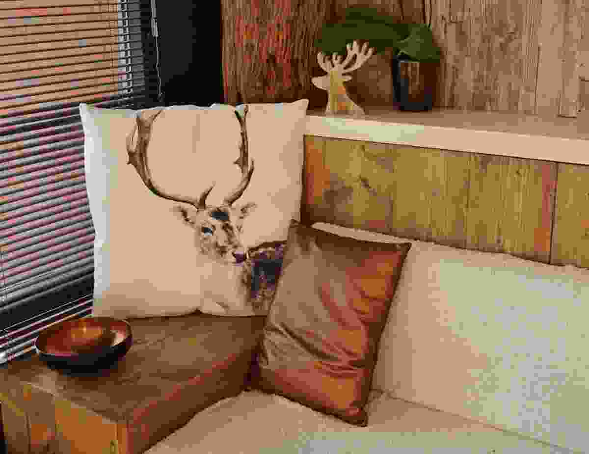 wallcarpet1